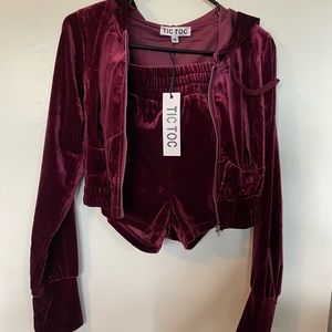 Never worn TicToc matching velvet set